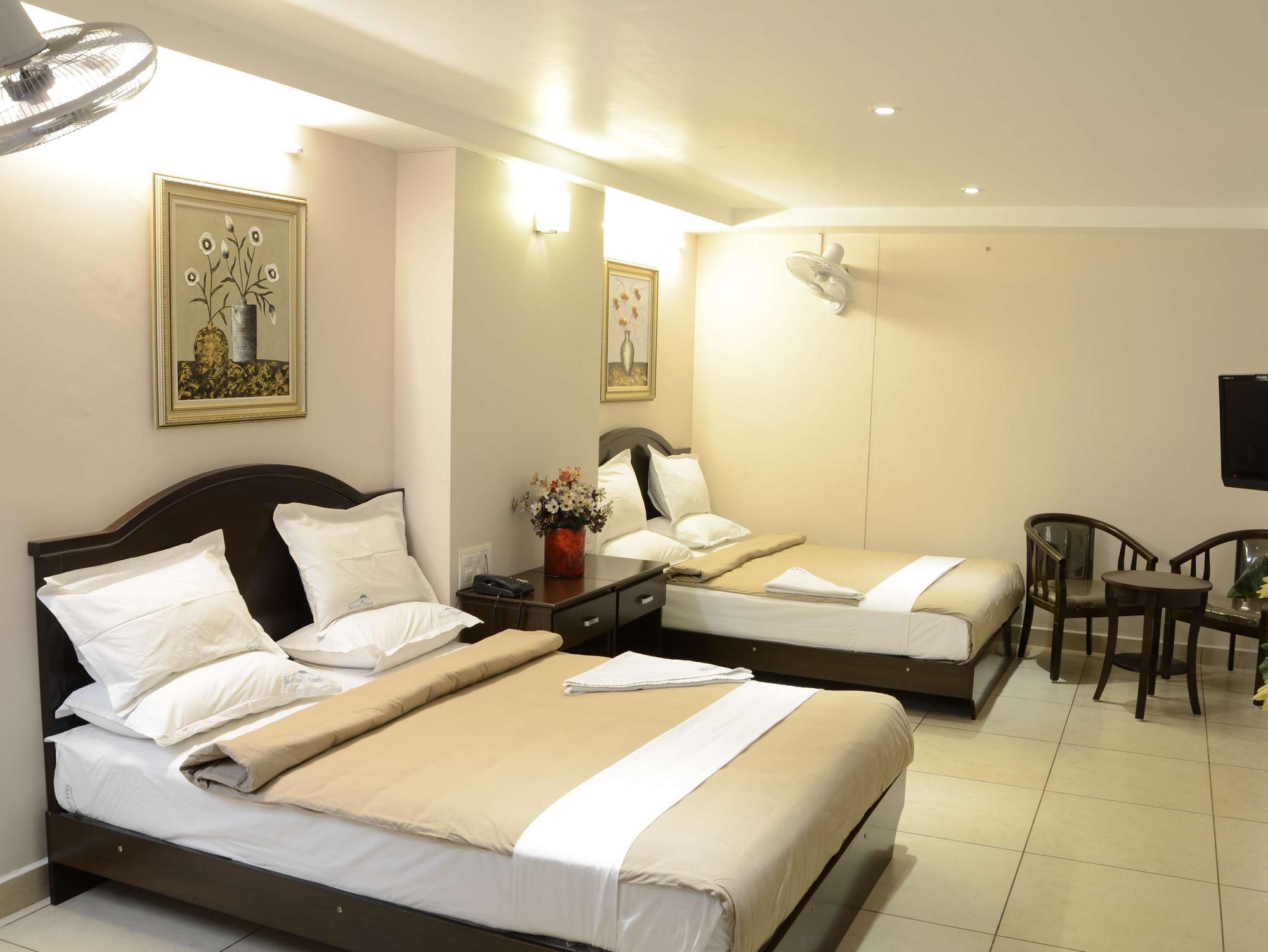 Hotel Sky Lite Coimbatore Exterior photo